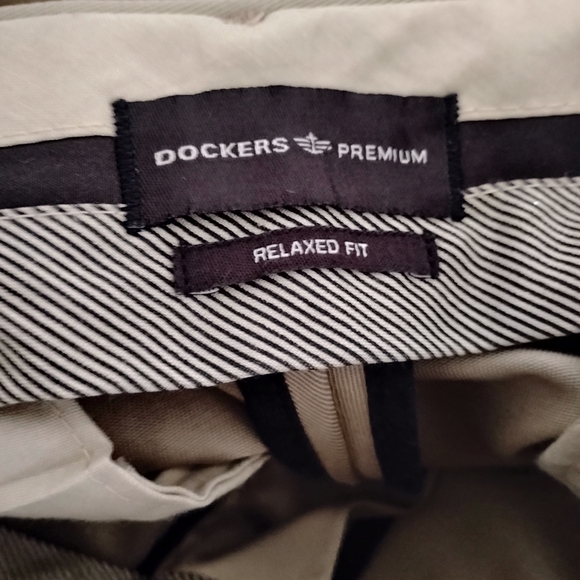 Dockers Premium Relaxed Fit Pants - Picture 1 of 4